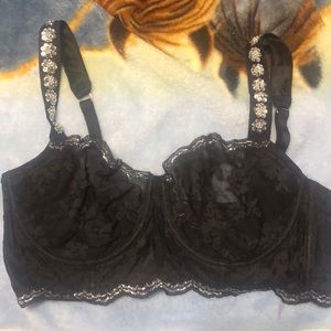 VS Black Bra